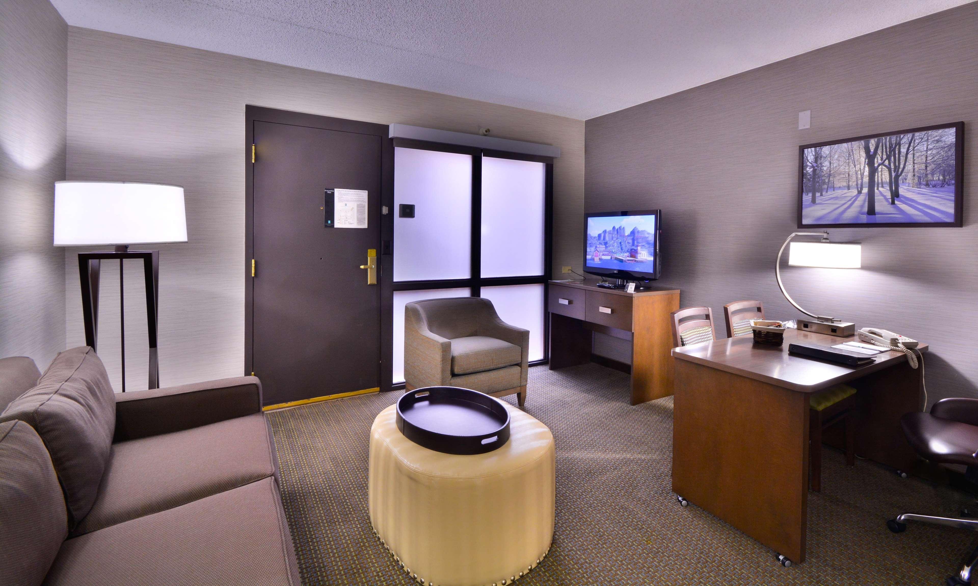 Embassy Suites By Hilton Denver Central Park Habitación foto